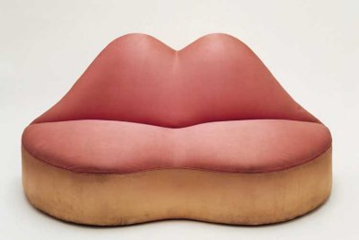 dali_mae_west_sofa.jpg