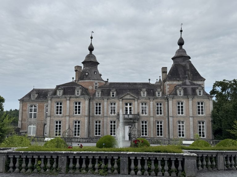 Das Schloss von Modave und sein verwunschener Garten